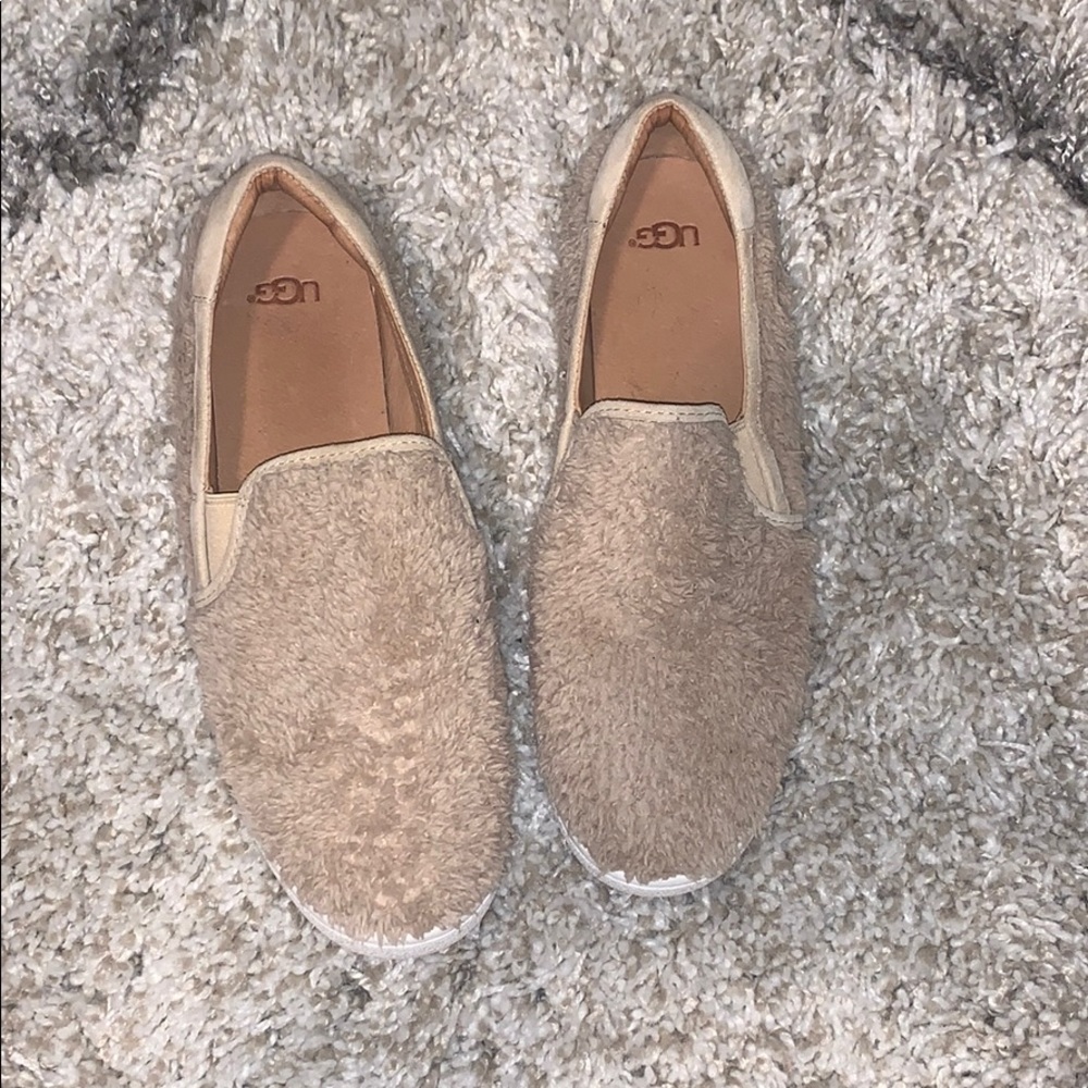 Fuzzy UGG sneakers